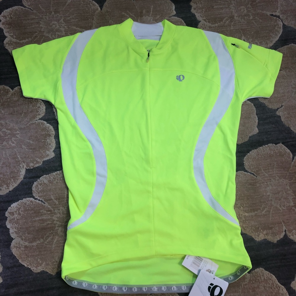 Pearl Izumi biking top. NWT. Size Small.